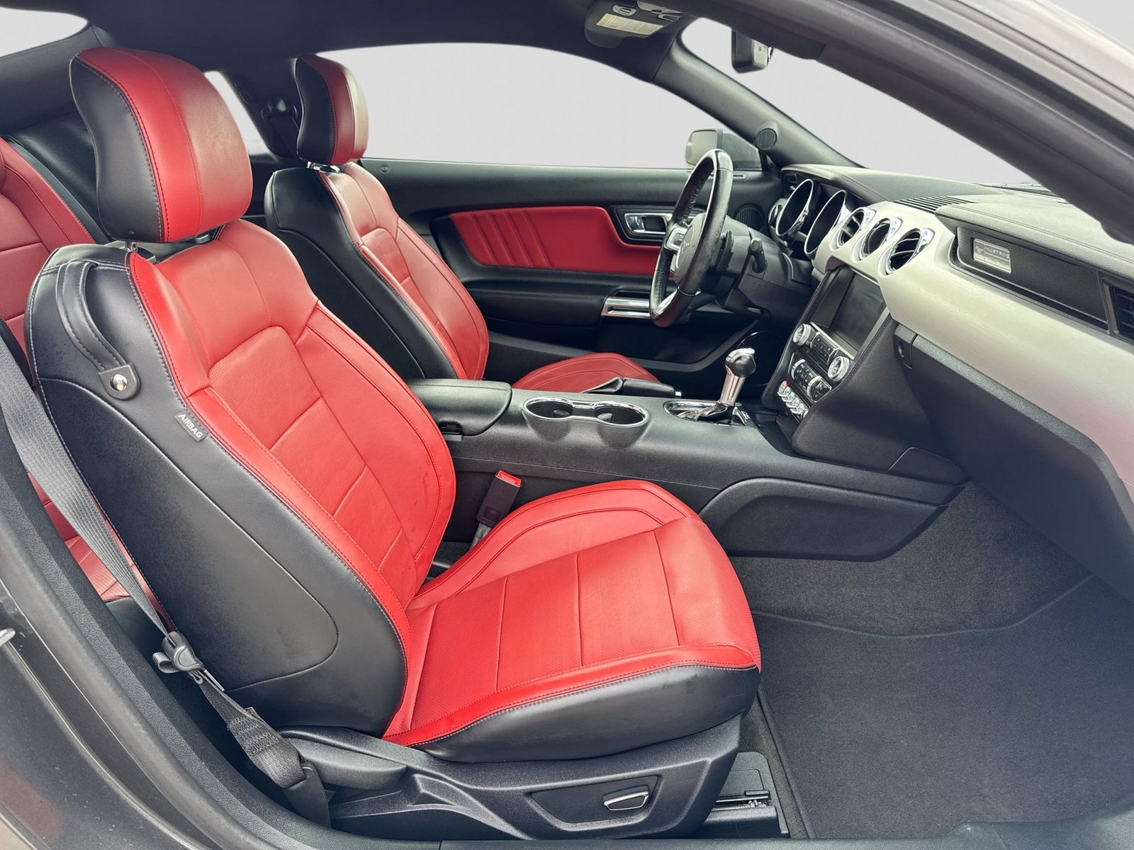 Thumbnail: 2015 Ford Mustang - 5