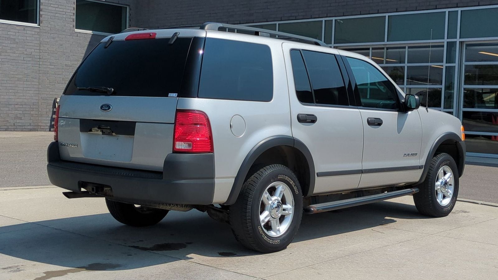 Thumbnail: 2004 Ford Explorer - 6