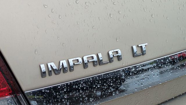 2011 Chevrolet Impala LT 12