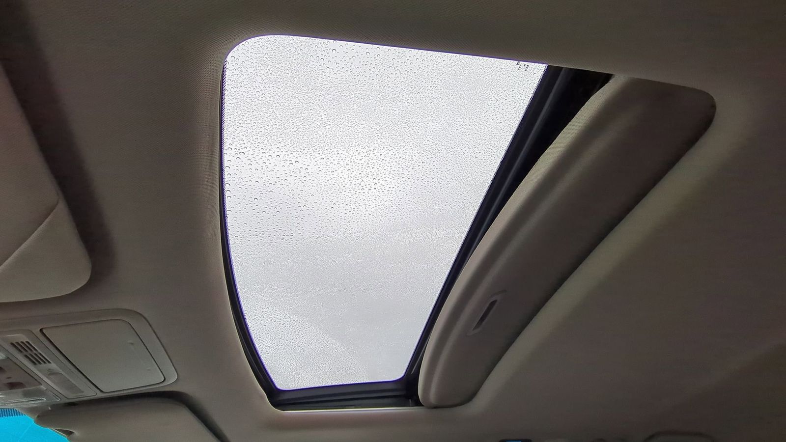 Thumbnail: 2012 Honda Odyssey - 16