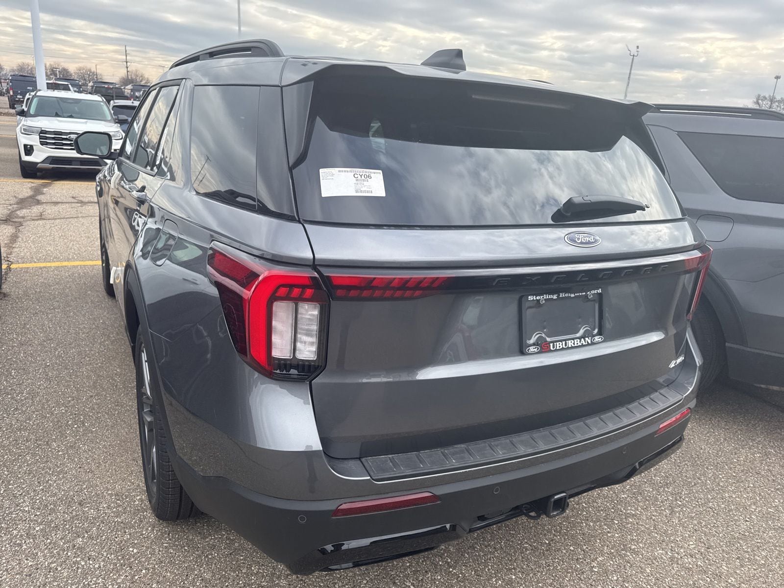 Thumbnail: 2026 Ford Explorer - 8