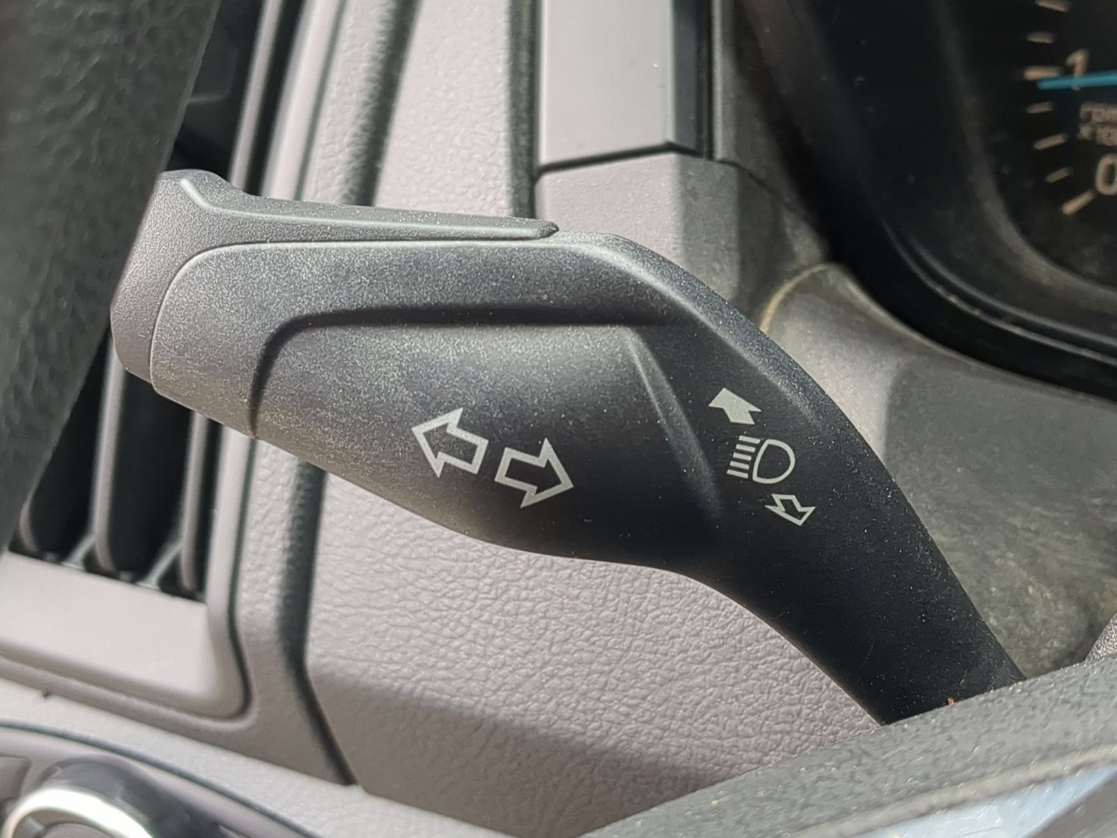 Thumbnail: 2015 Ford Transit Series - 23