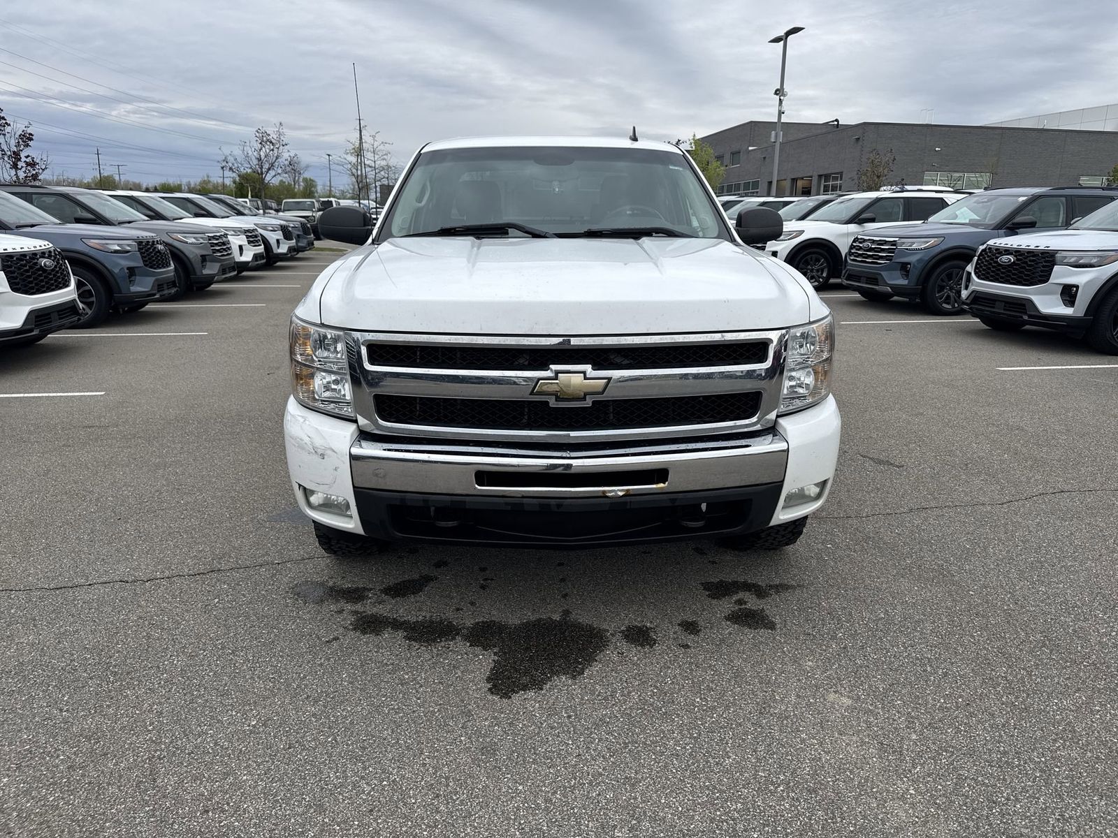 Thumbnail: 2011 Chevrolet Silverado 1500 - 10