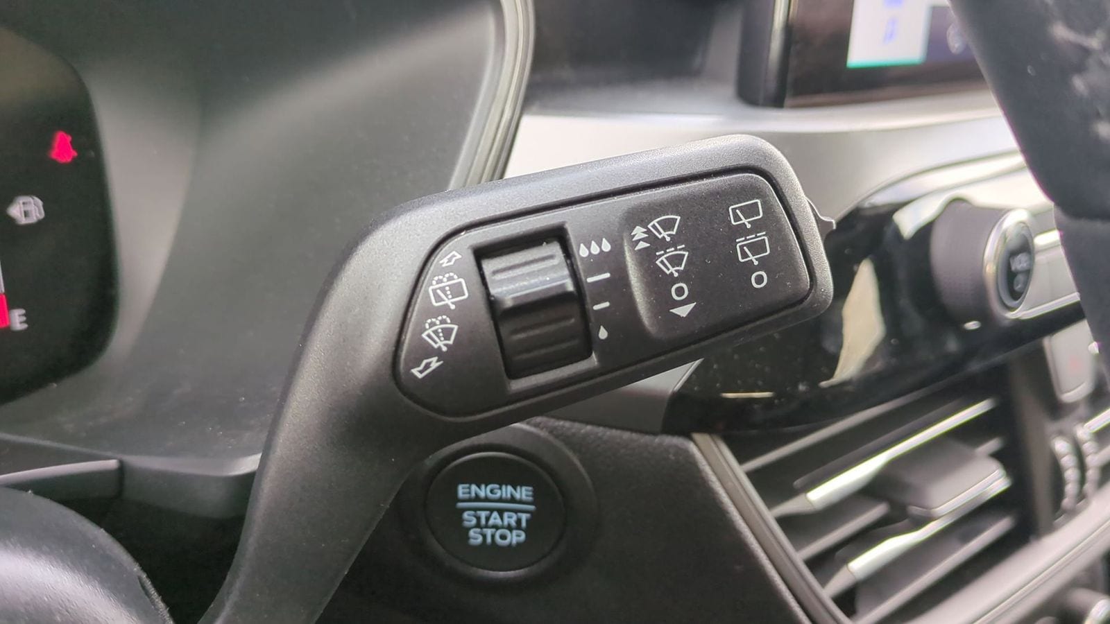 Thumbnail: 2023 Ford Escape - 26