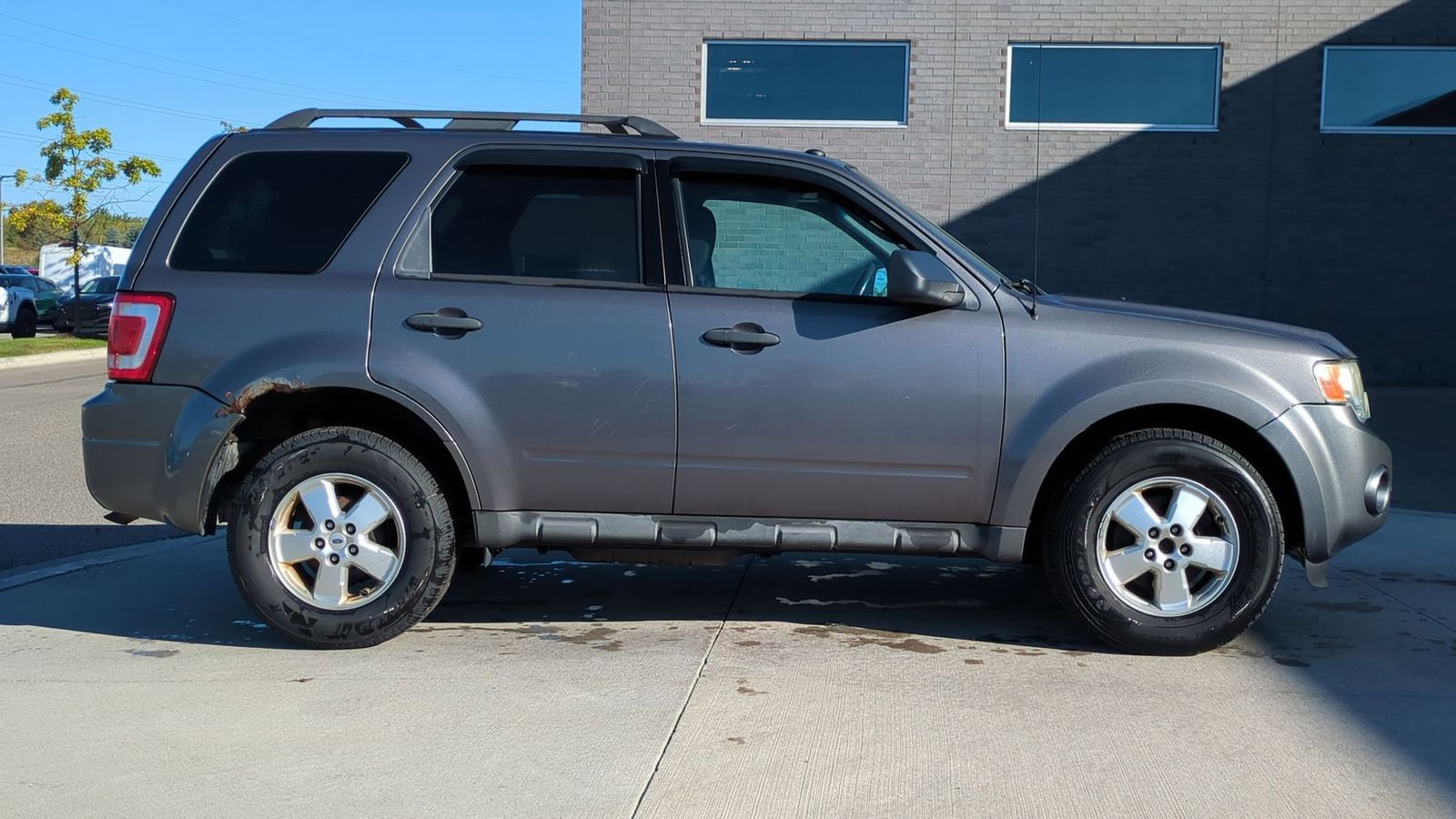 Thumbnail: 2009 Ford Escape - 4