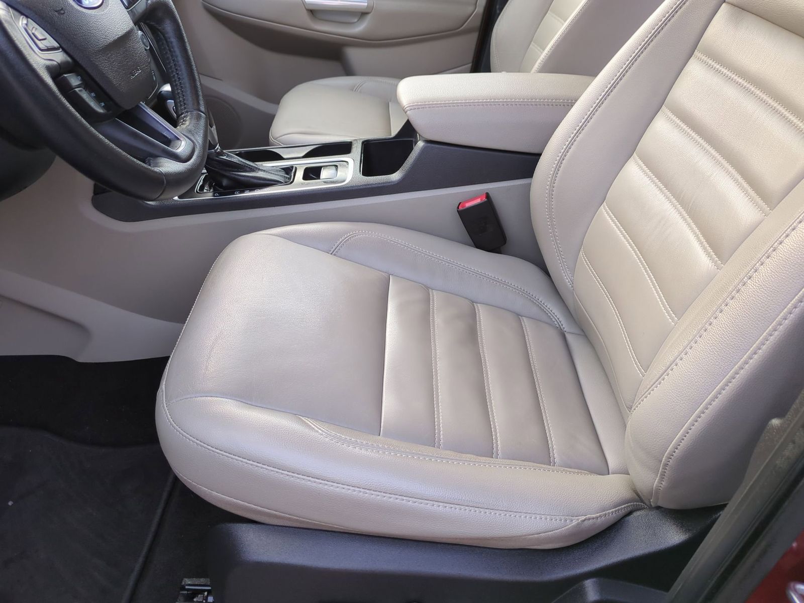 Thumbnail: 2019 Ford Escape - 19