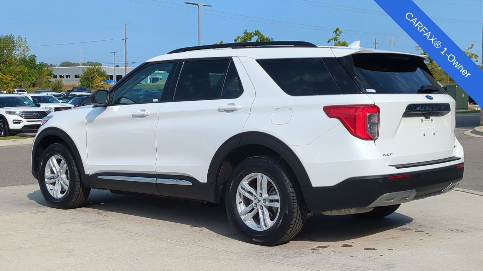 2024 Ford Explorer XLT photo 2