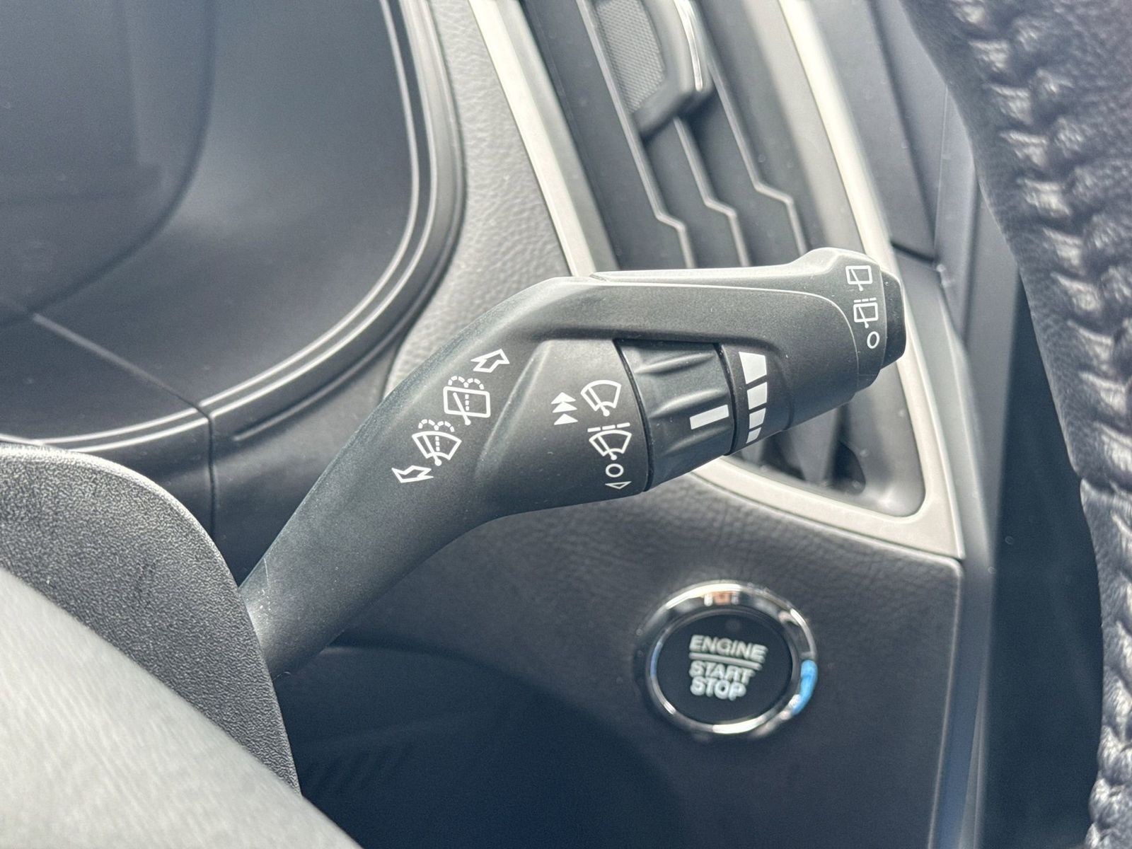 Thumbnail: 2023 Ford Edge - 28