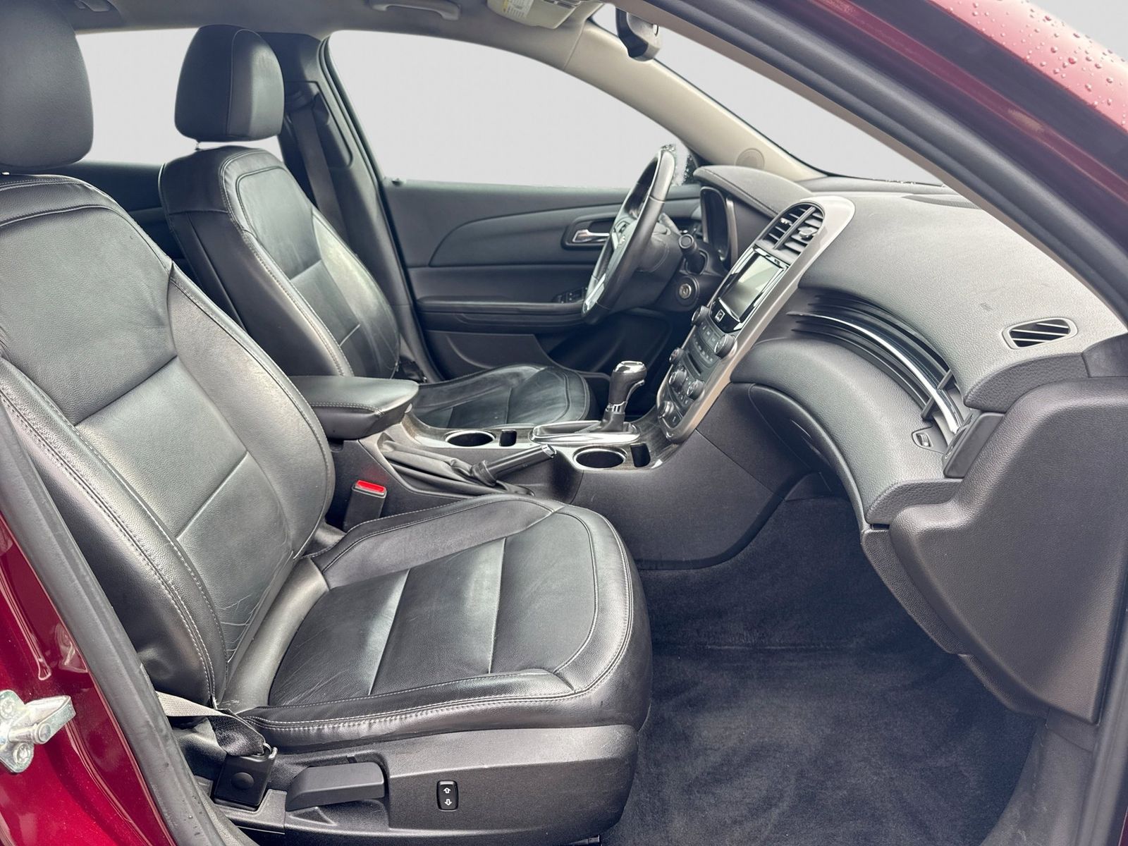 Thumbnail: 2015 Chevrolet Malibu - 6