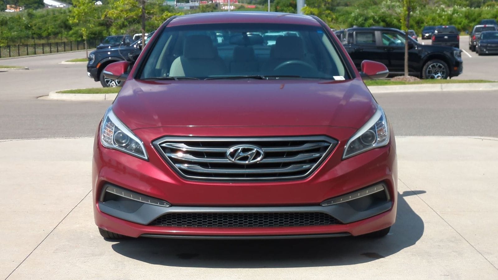 Thumbnail: 2016 Hyundai Sonata - 10