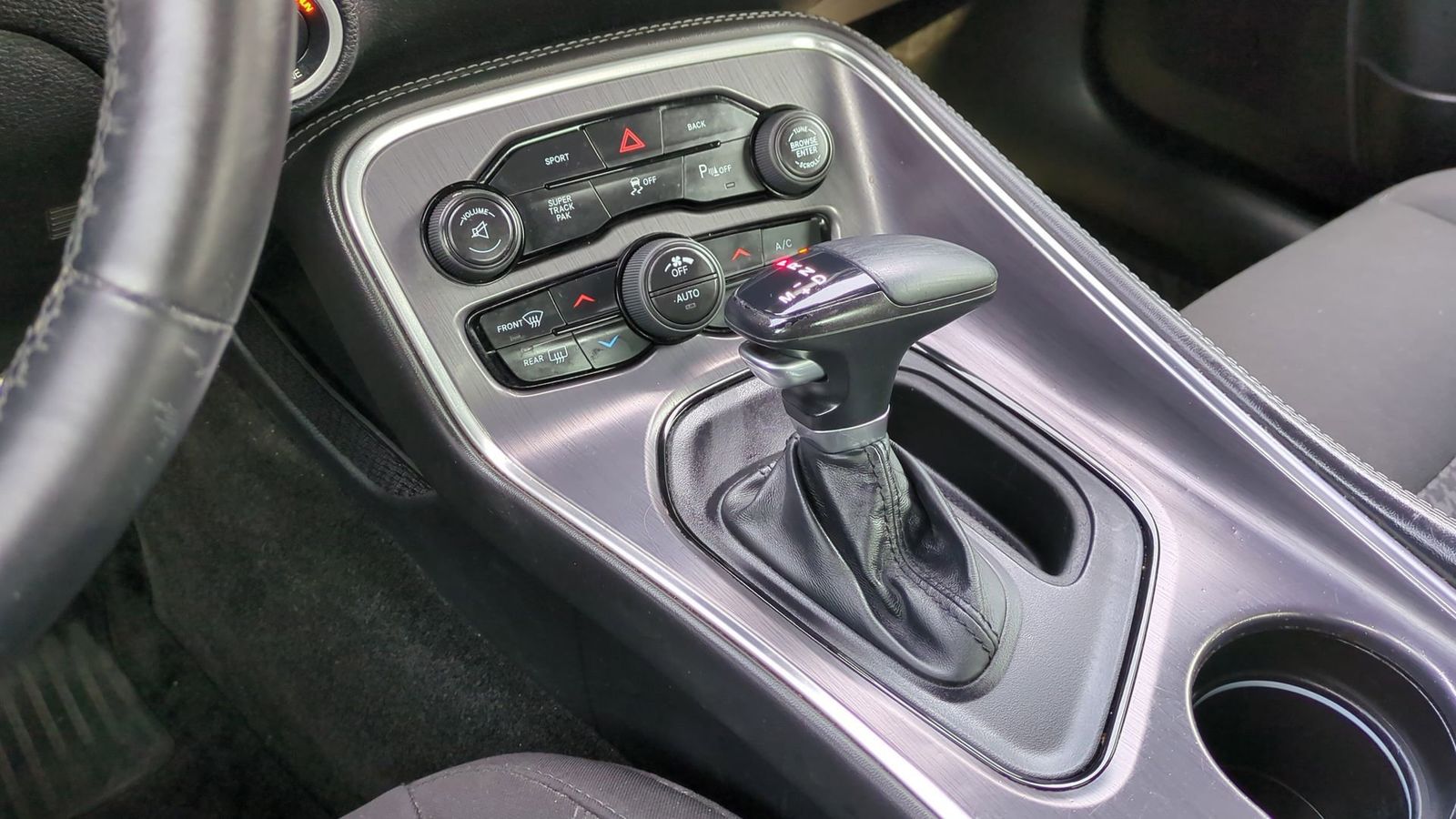 Thumbnail: 2015 Dodge Challenger - 33