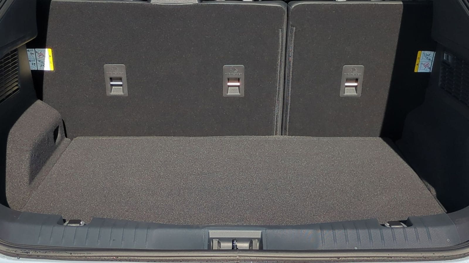 Thumbnail: 2025 Ford Mustang Mach-E - 33