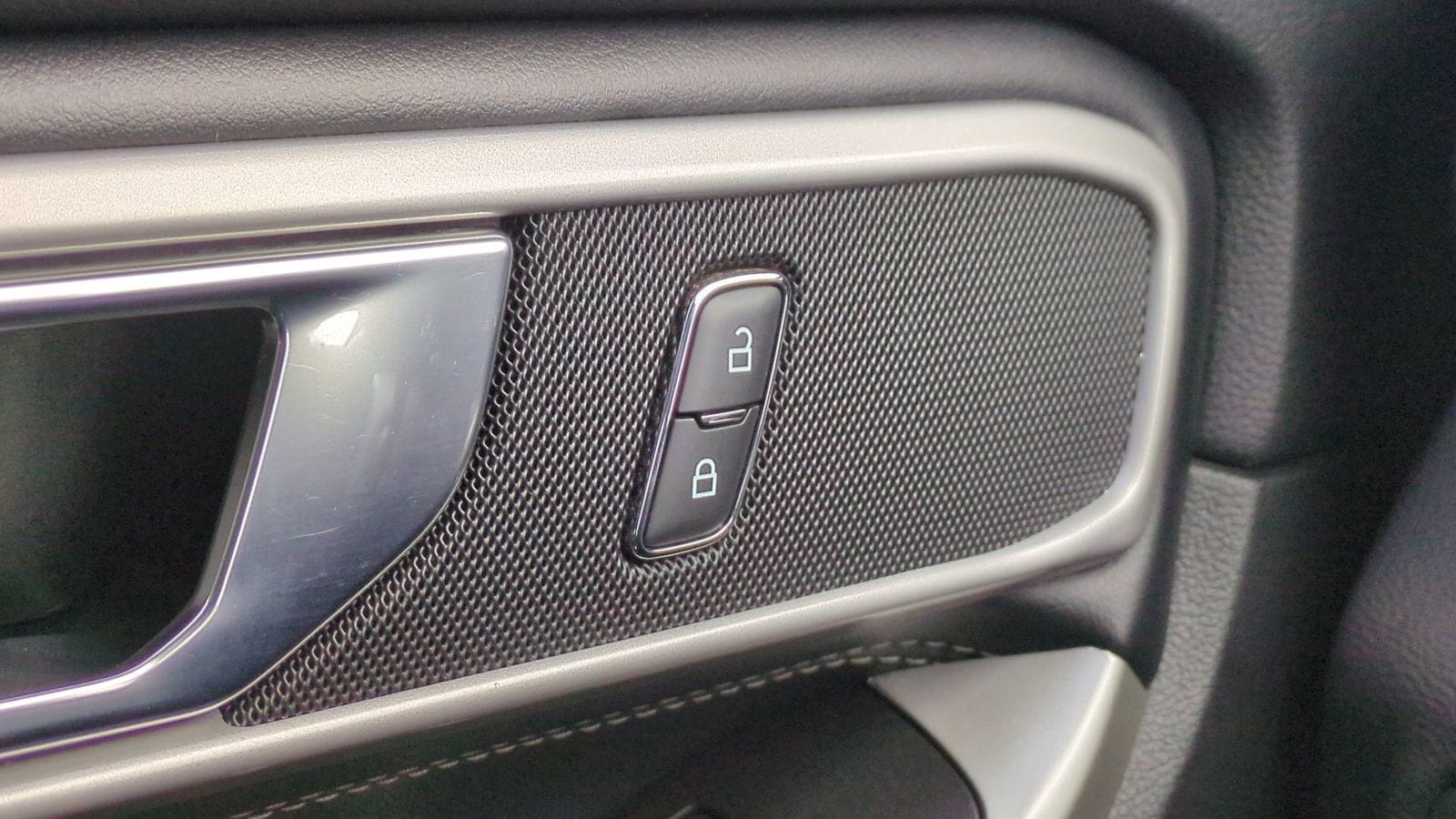 Thumbnail: 2021 Ford Explorer - 35