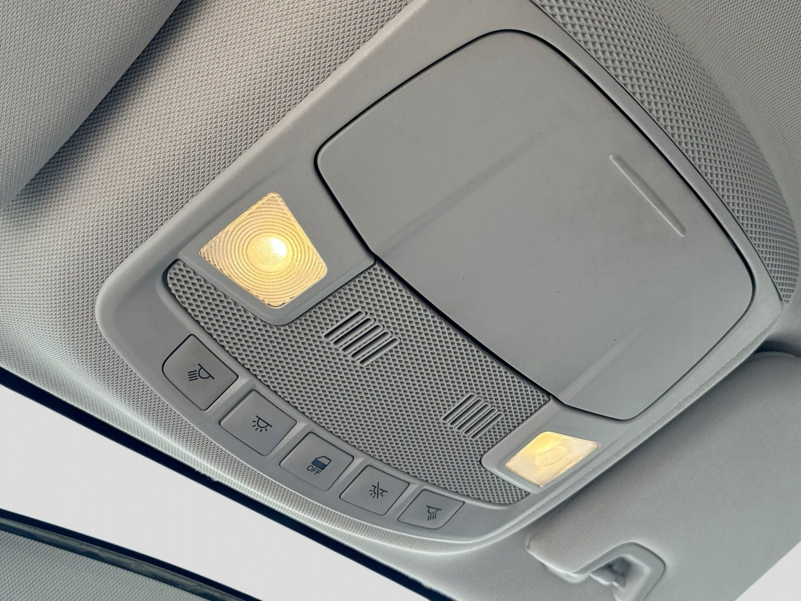 Thumbnail: 2013 Ford Fusion - 31