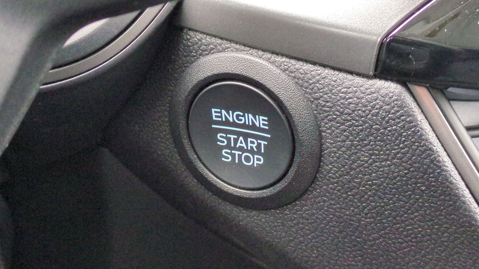 Thumbnail: 2025 Ford Escape - 25