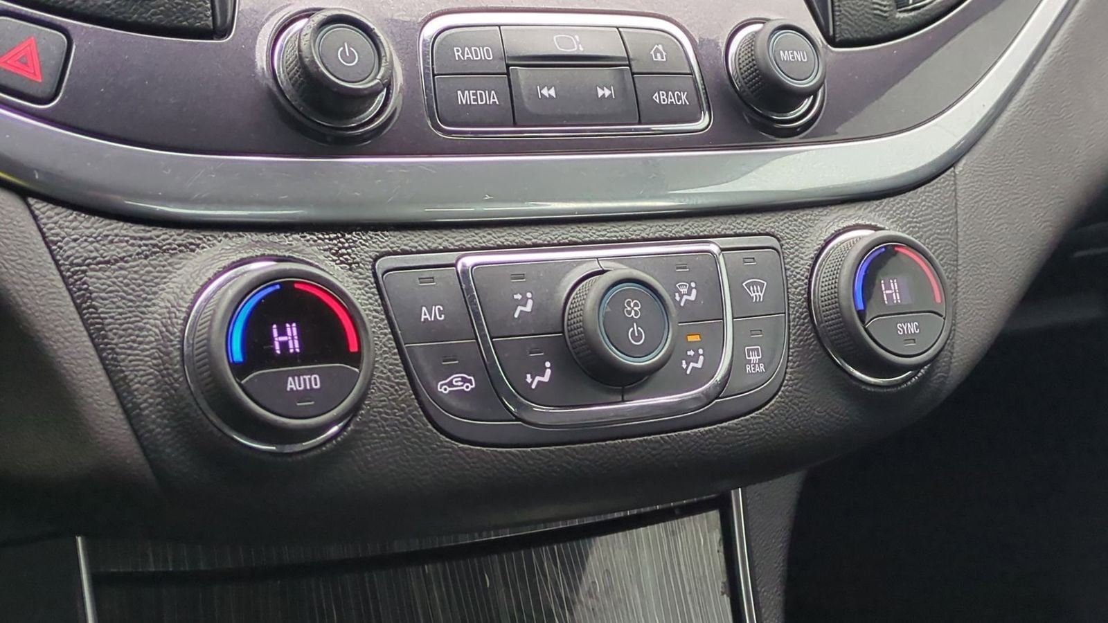 Thumbnail: 2017 Chevrolet Impala - 29