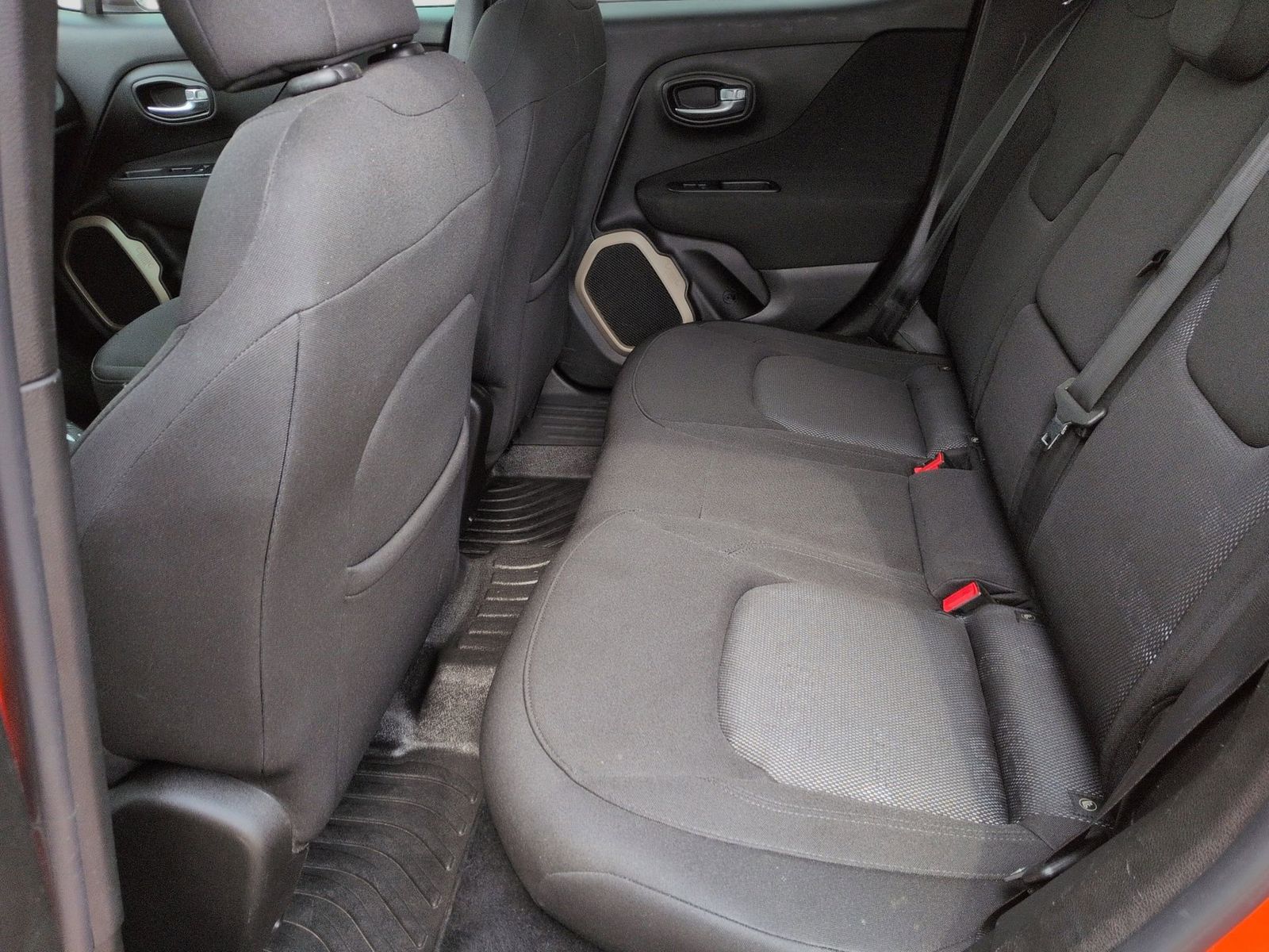 Thumbnail: 2017 Jeep Renegade - 24