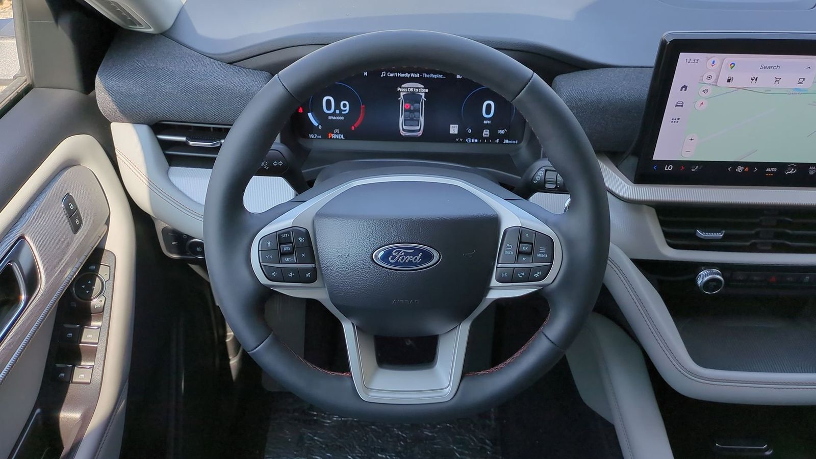 2025 Ford Explorer Active 21