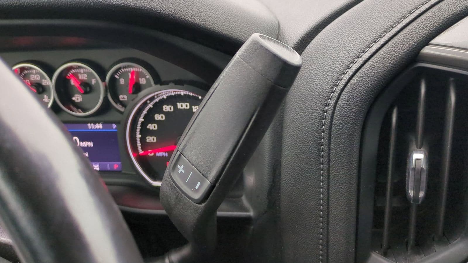 Thumbnail: 2021 Chevrolet Silverado 1500 - 34