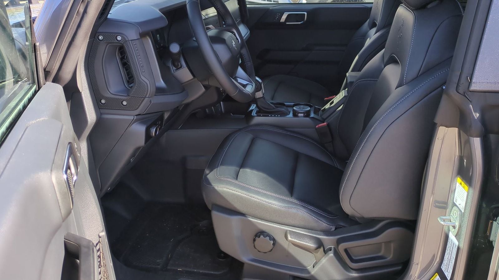 Thumbnail: 2025 Ford Bronco - 15