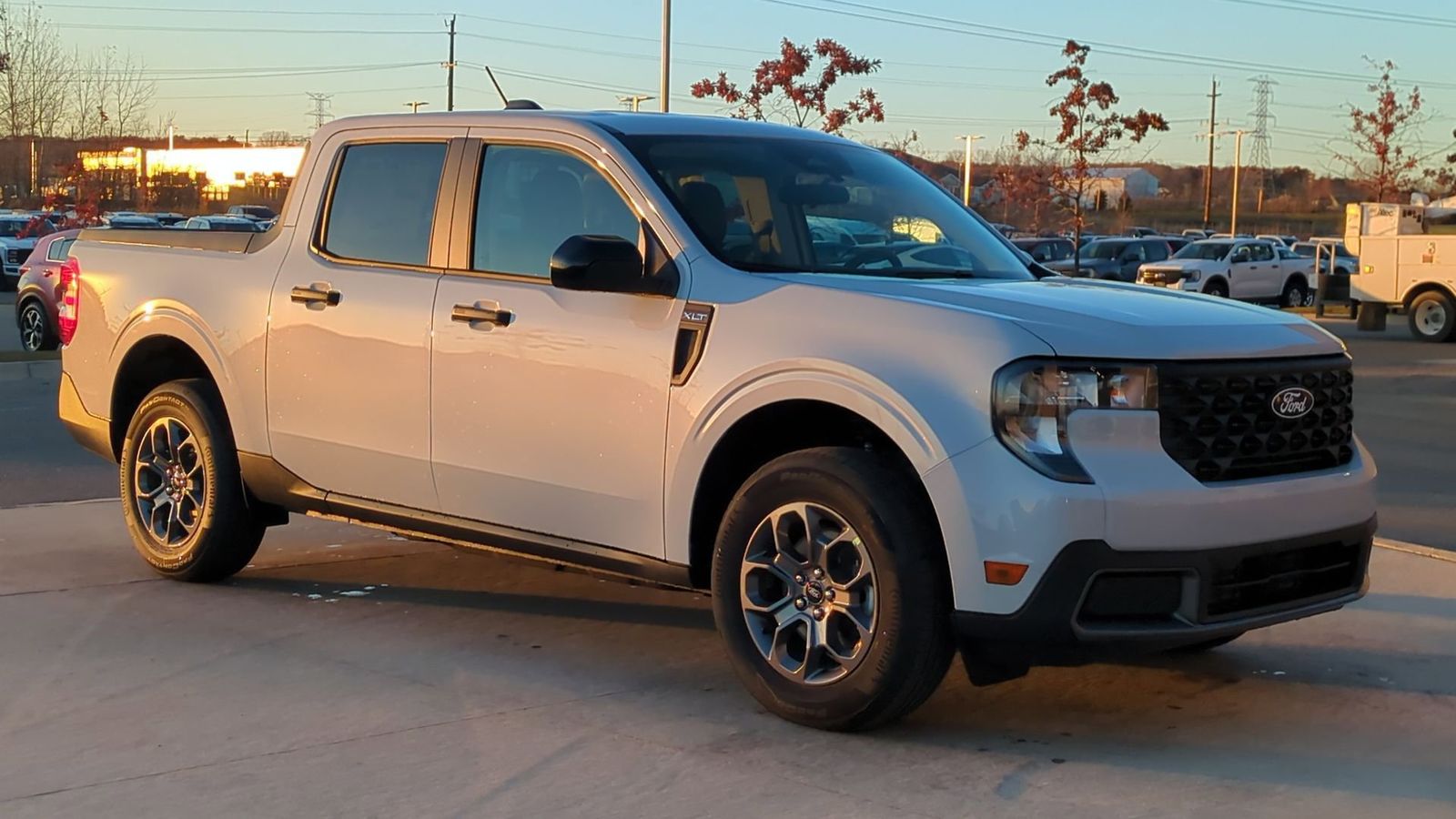 Thumbnail: 2025 Ford Maverick - 8