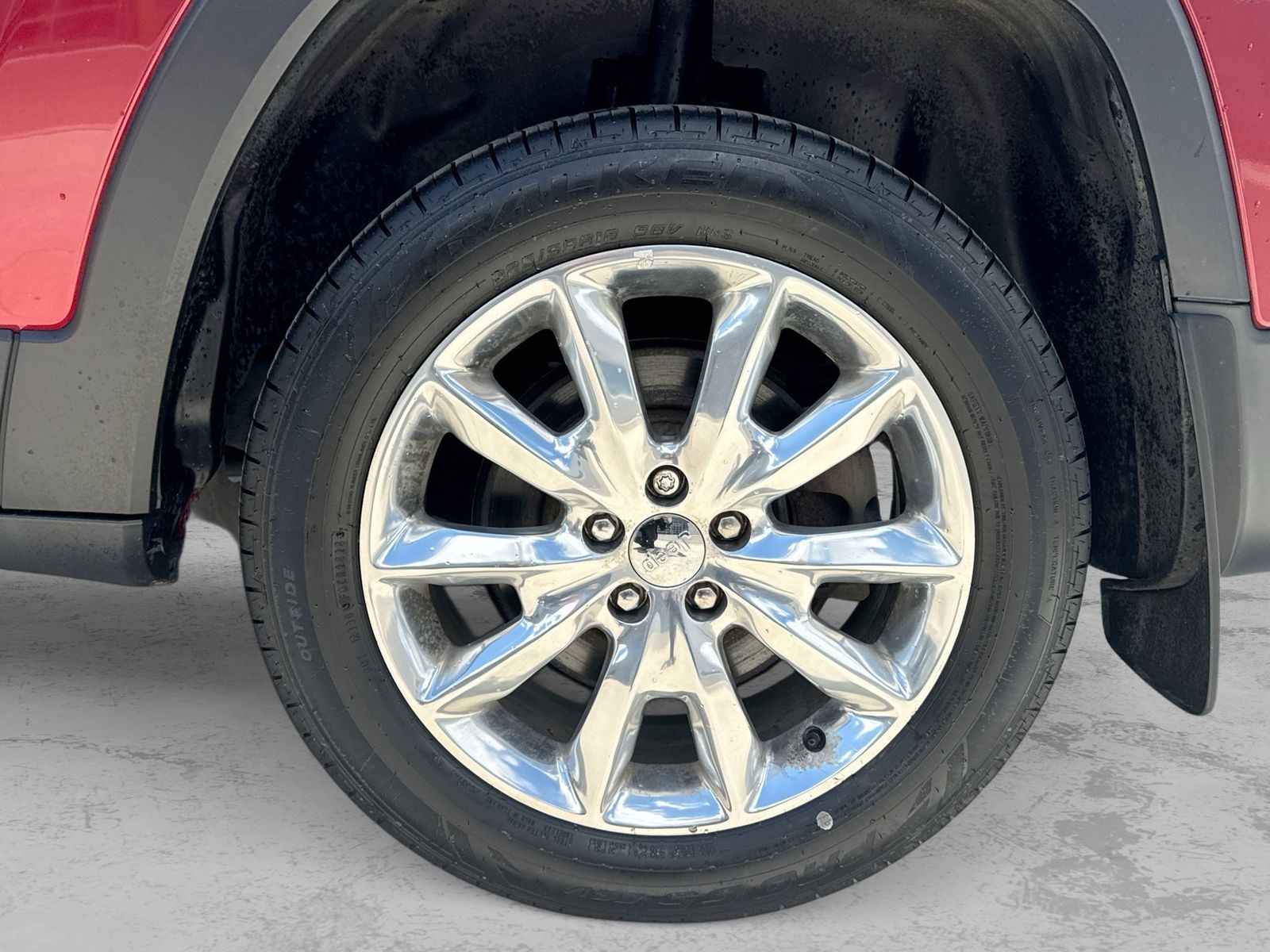 Thumbnail: 2016 Jeep Cherokee - 16