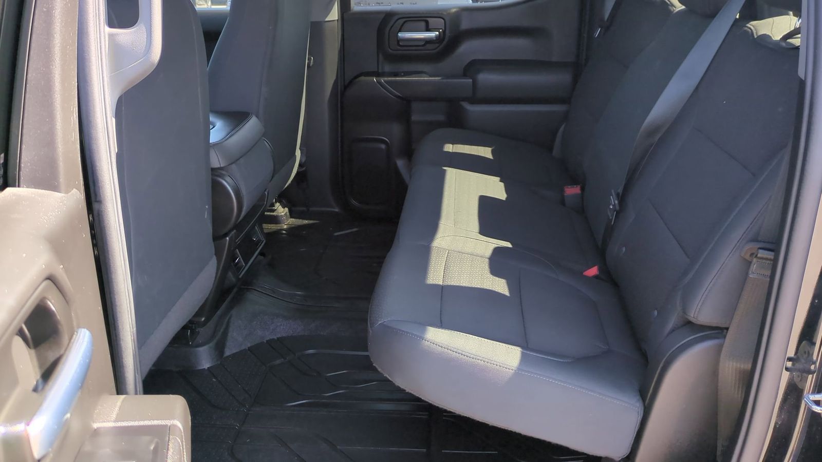 Thumbnail: 2020 Chevrolet Silverado 1500 - 19