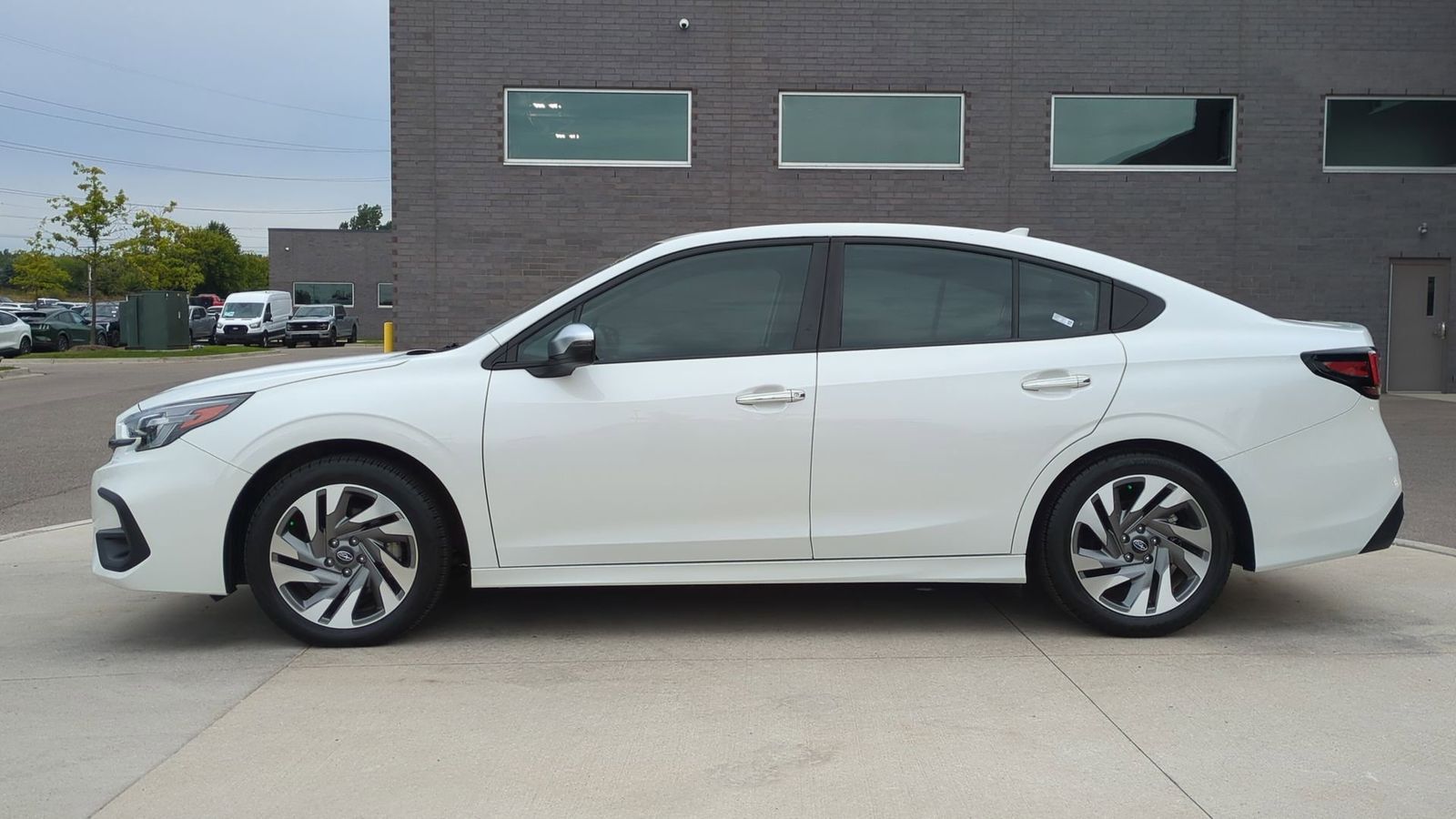 2024 Subaru Legacy Touring XT photo 3