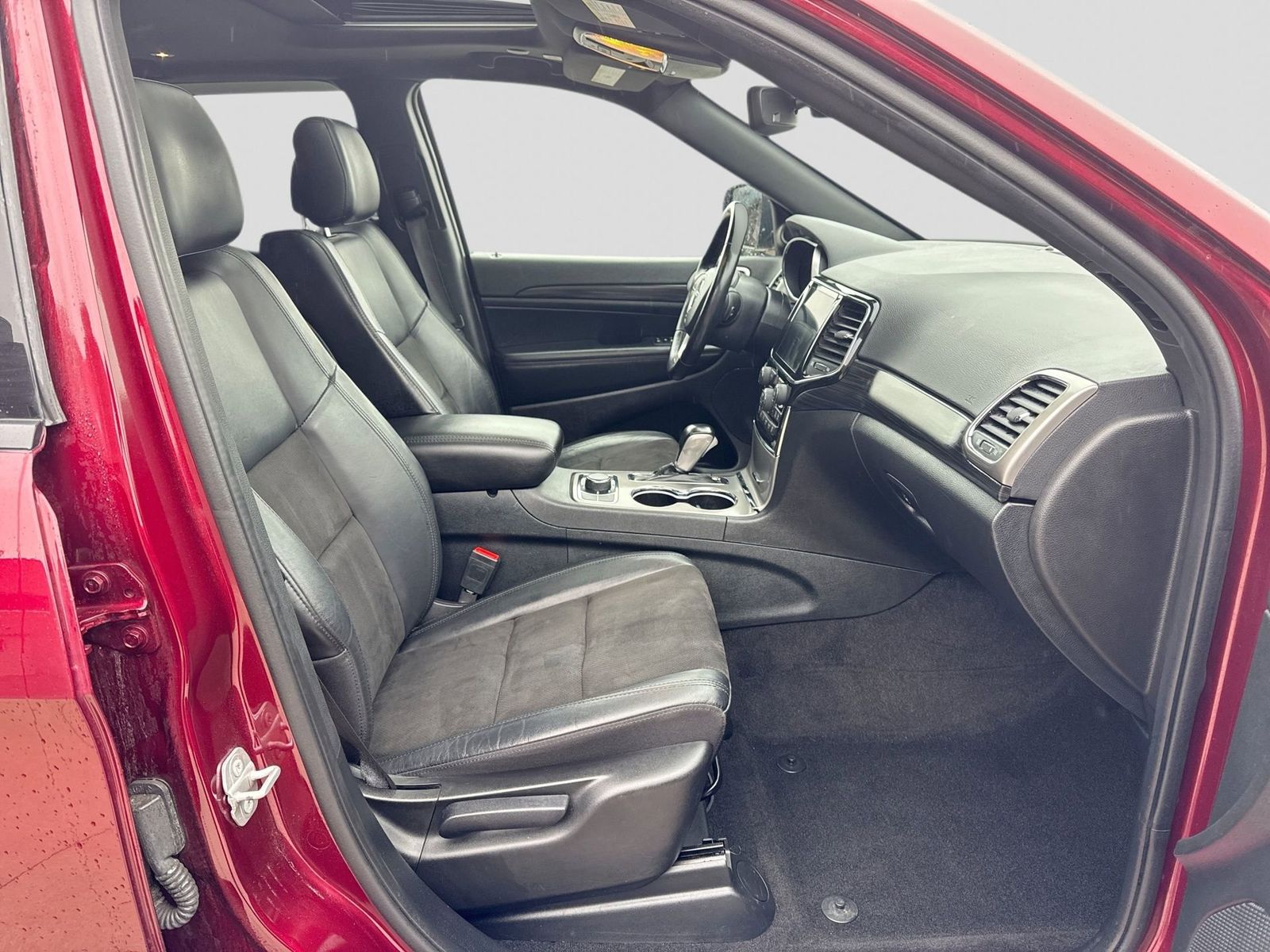 Thumbnail: 2022 Jeep Grand Cherokee - 7