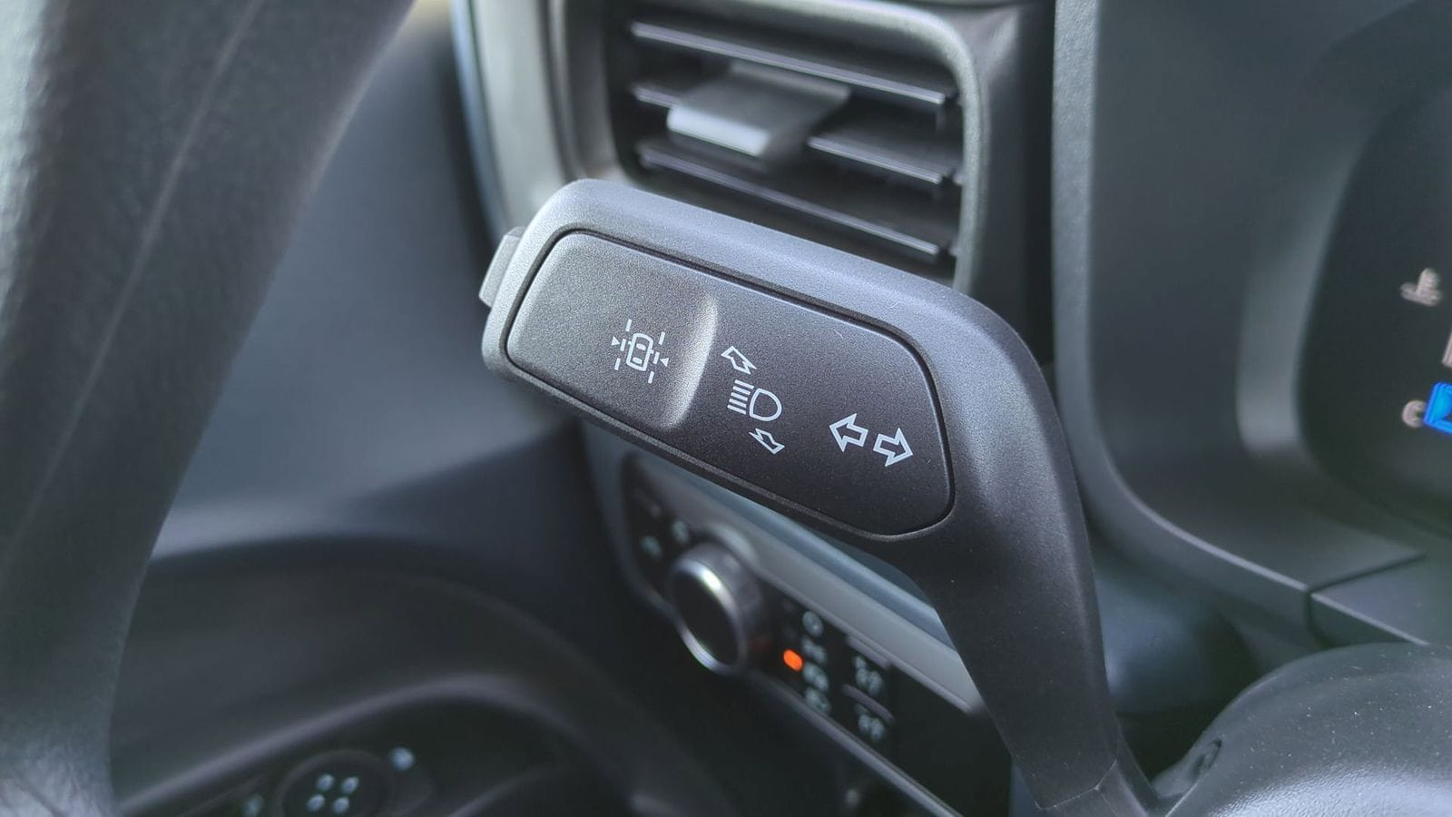 Thumbnail: 2025 Ford Maverick - 25