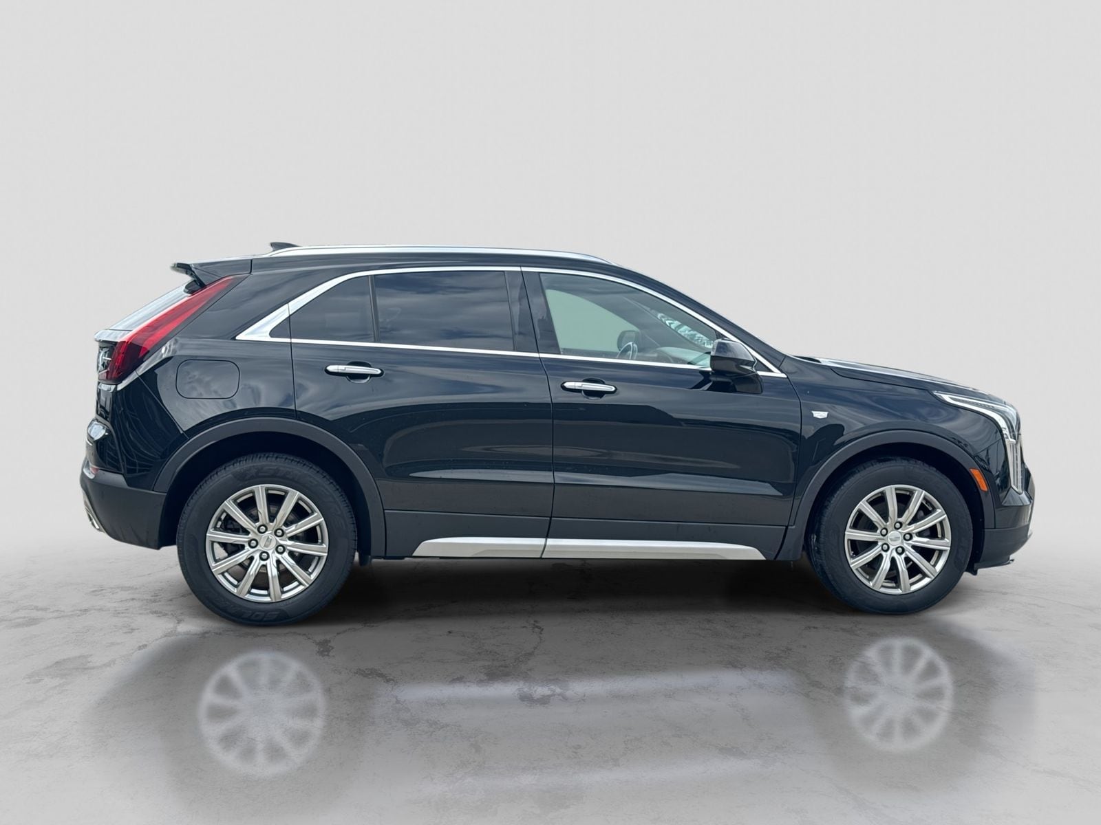 Thumbnail: 2019 Cadillac XT4 - 9
