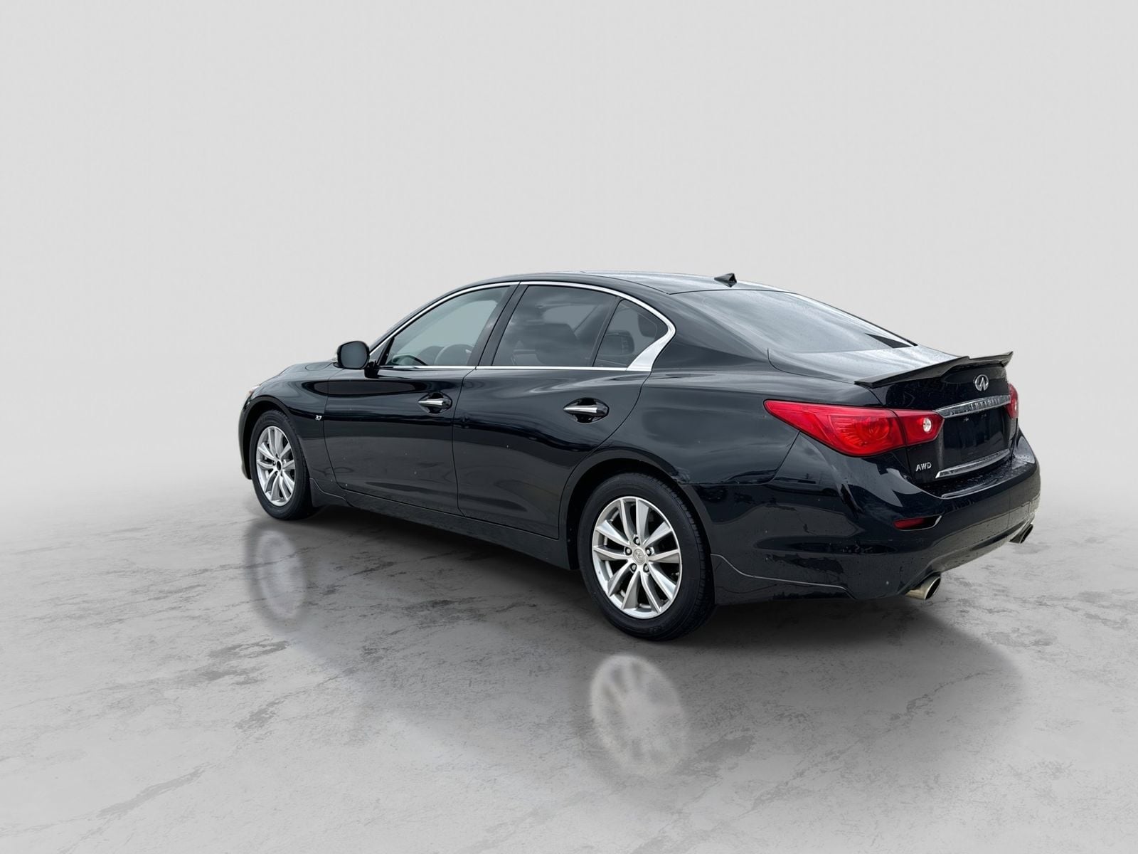 Thumbnail: 2015 INFINITI Q50 - 4