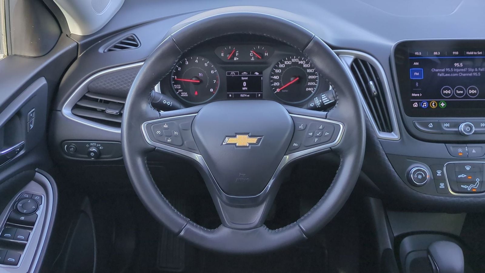 Thumbnail: 2022 Chevrolet Malibu - 22