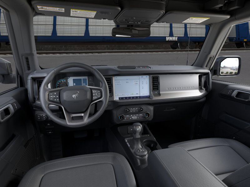 2025 Ford Bronco Outer Banks 10