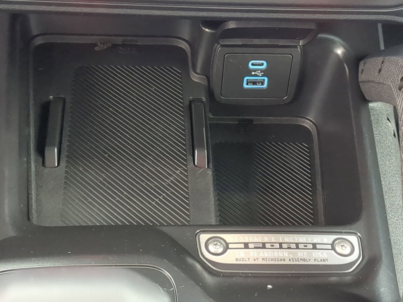 Thumbnail: 2025 Ford Bronco - 31