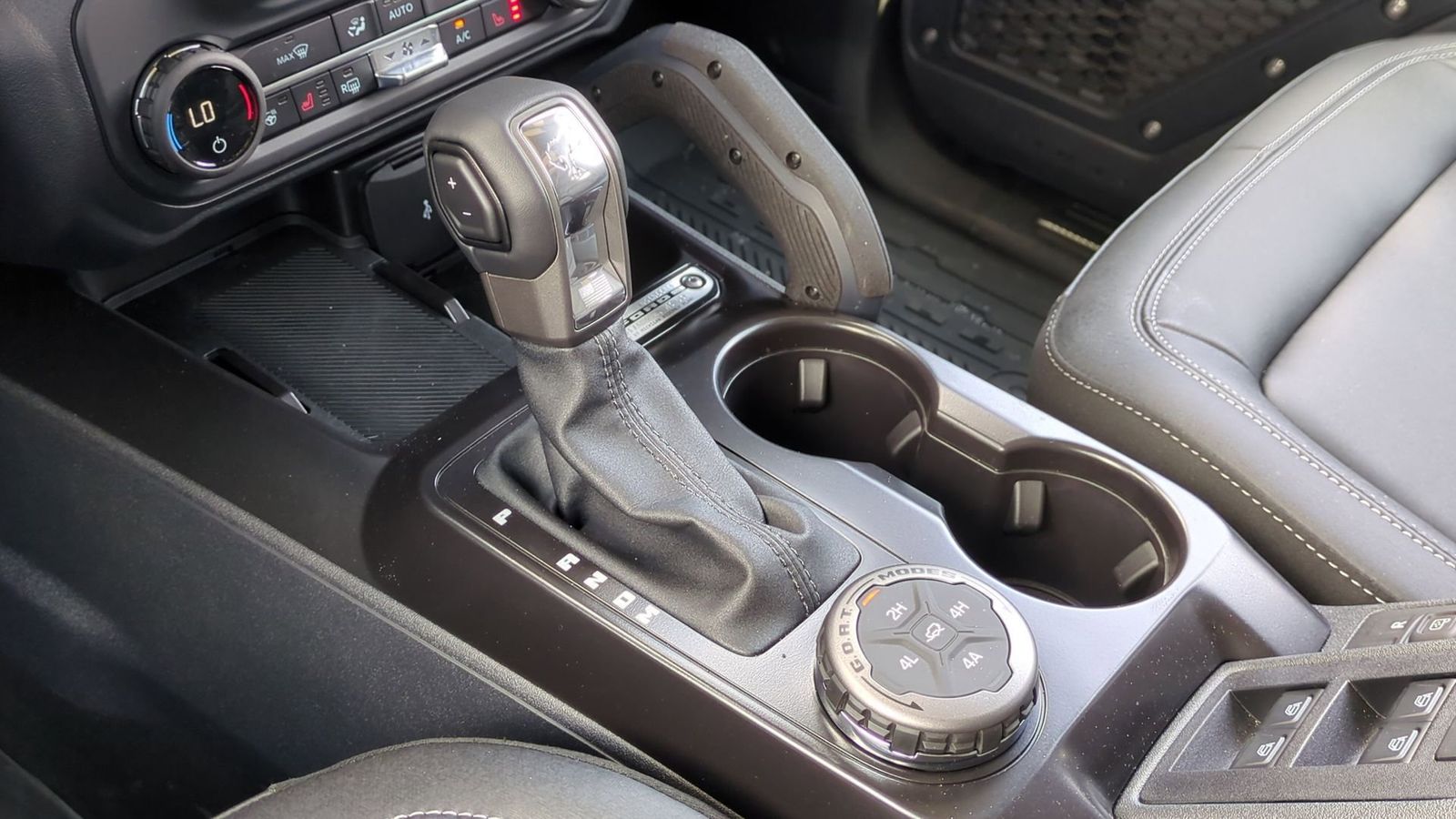 Thumbnail: 2025 Ford Bronco - 30