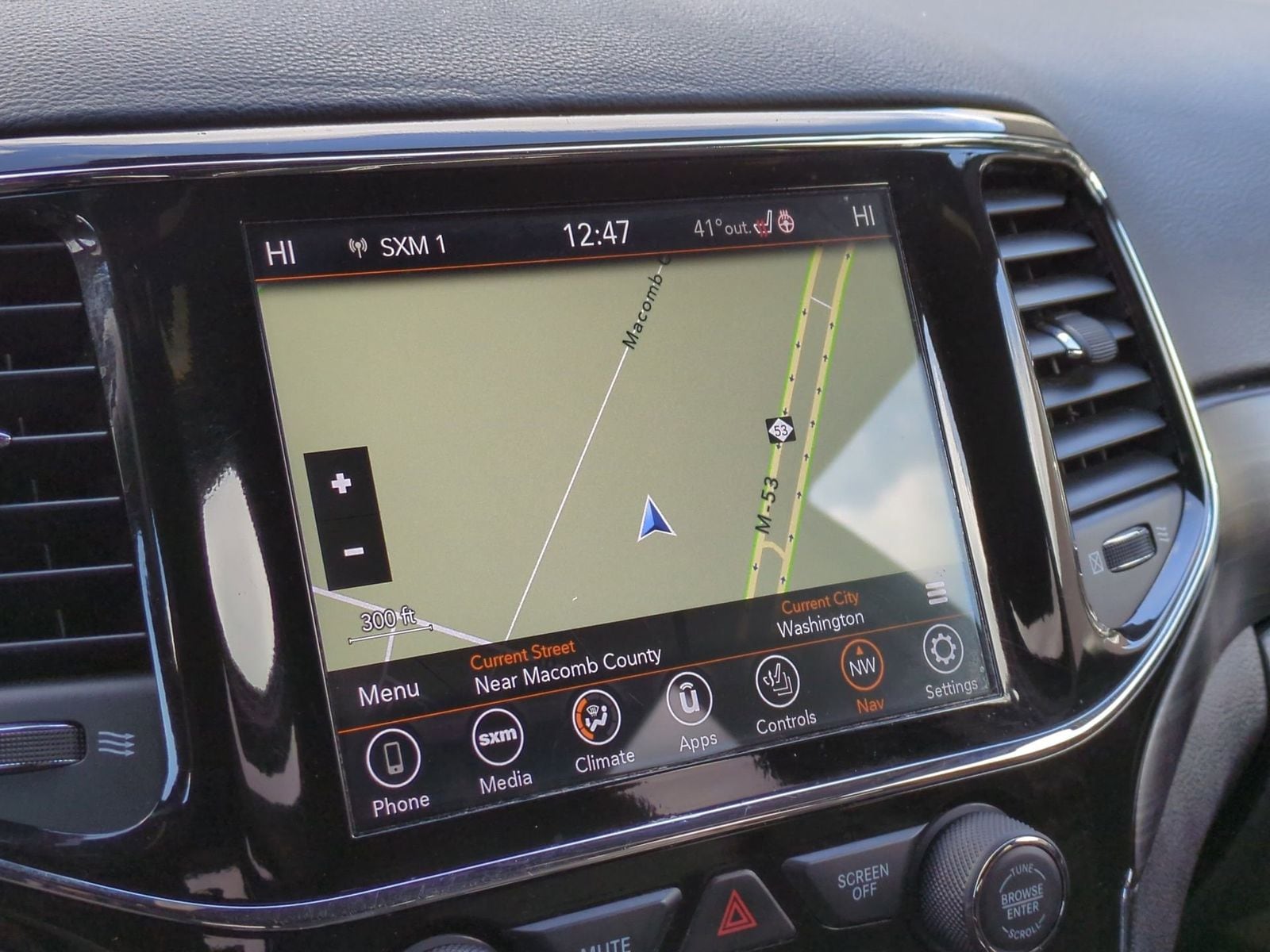 Thumbnail: 2021 Jeep Grand Cherokee - 31