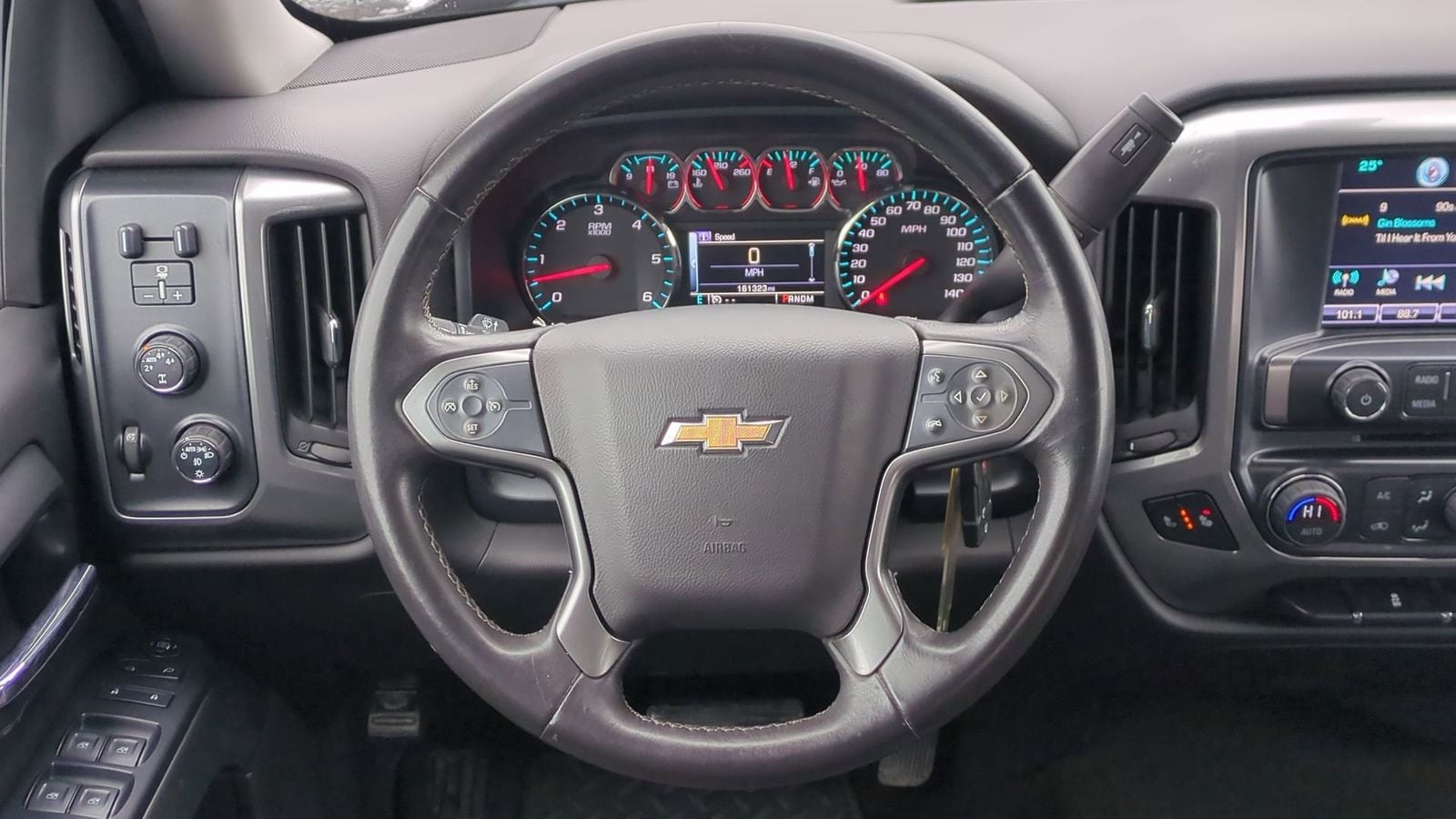 Thumbnail: 2016 Chevrolet Silverado 1500 - 25