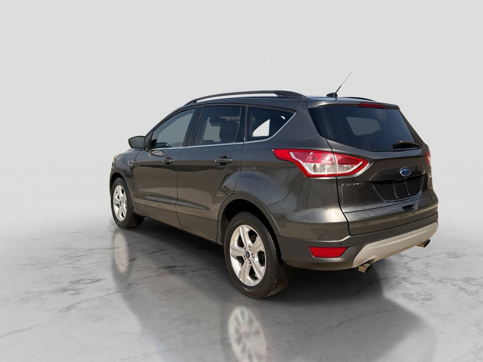 Thumbnail: 2015 Ford Escape - 4