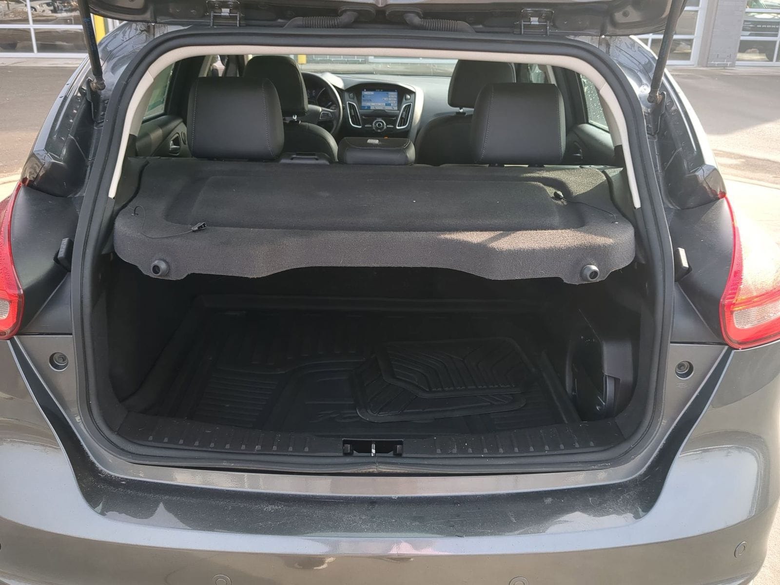 Thumbnail: 2017 Ford Focus - 37