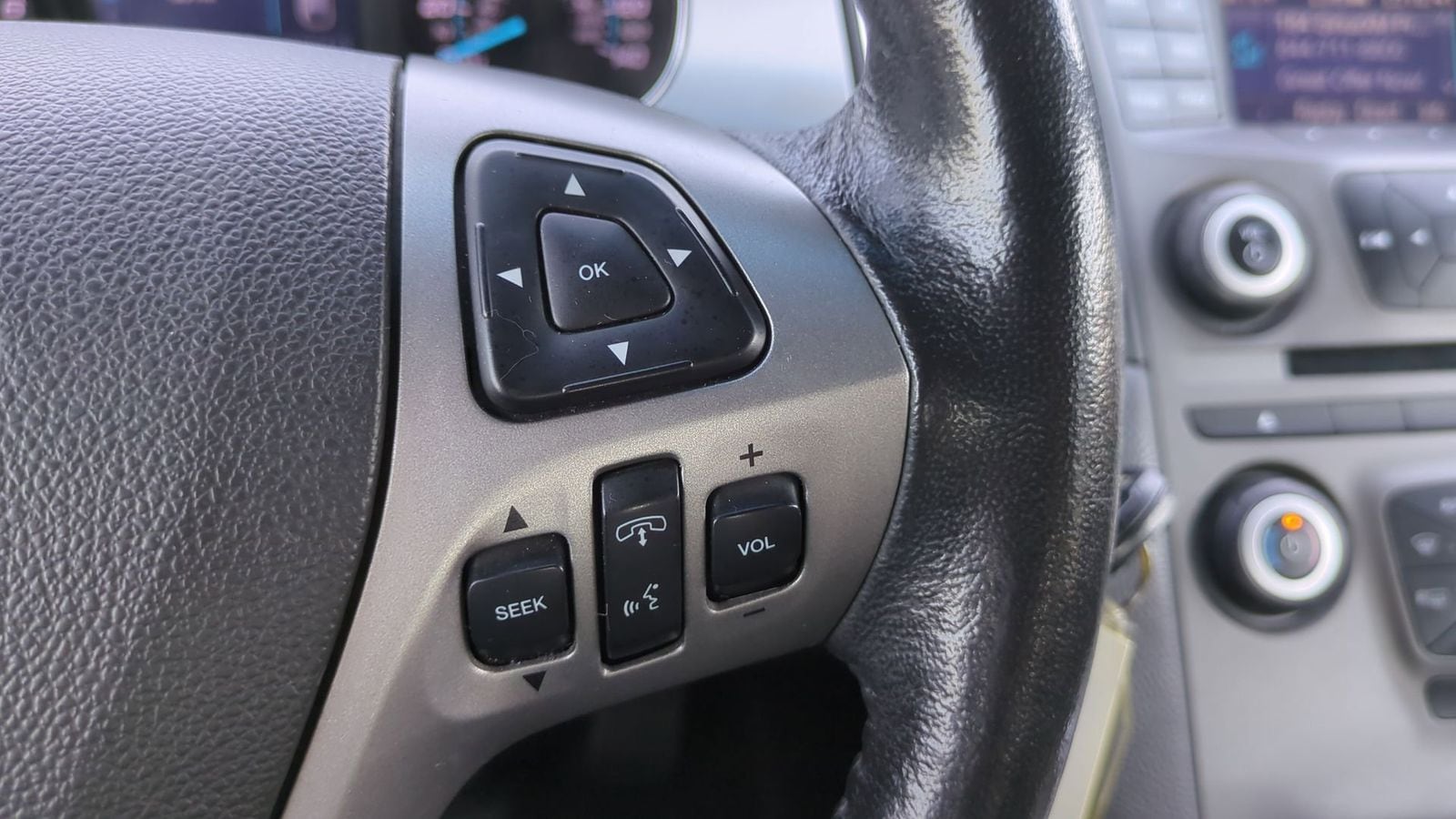 Thumbnail: 2014 Ford Taurus - 22