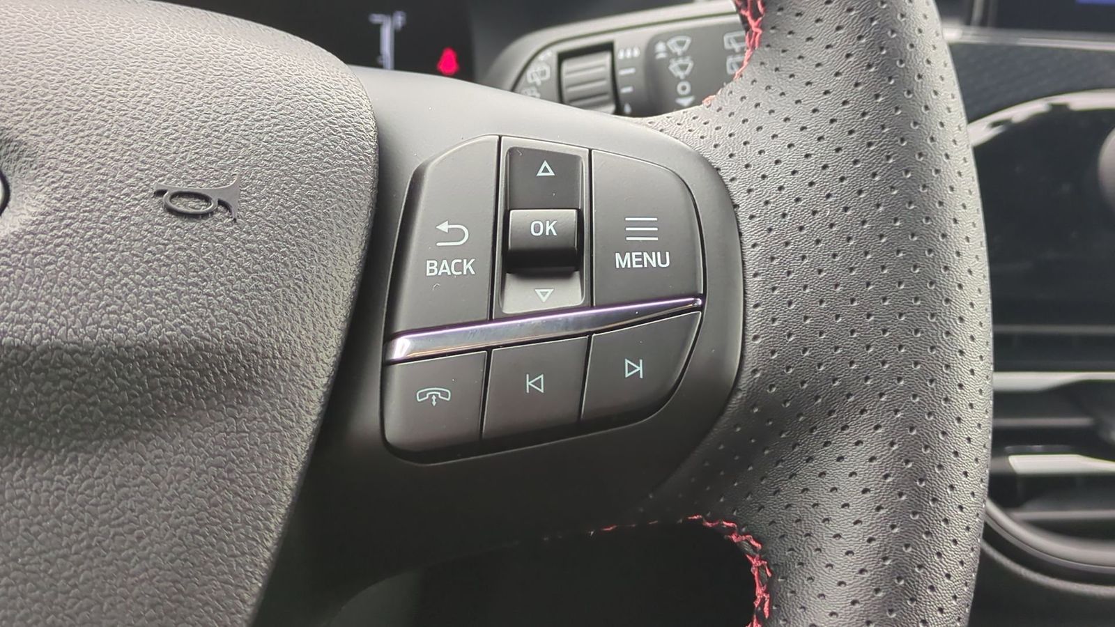 Thumbnail: 2025 Ford Escape - 23