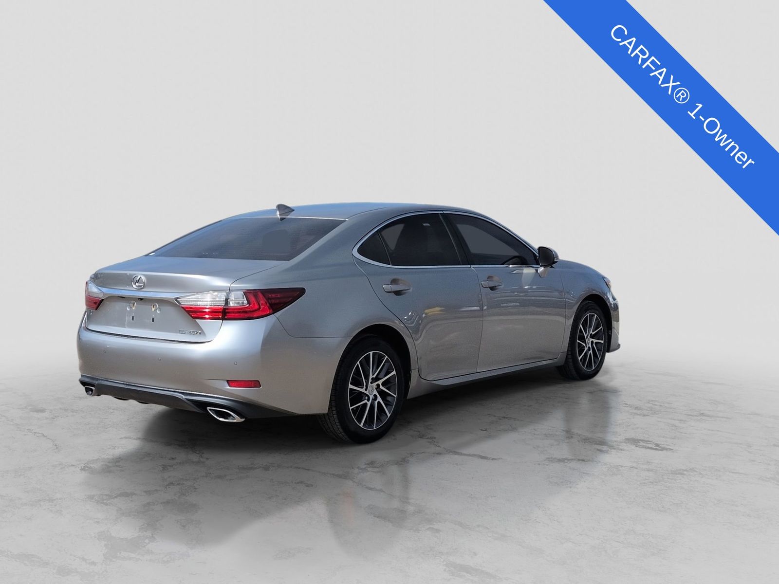 Thumbnail: 2016 Lexus ES - 8