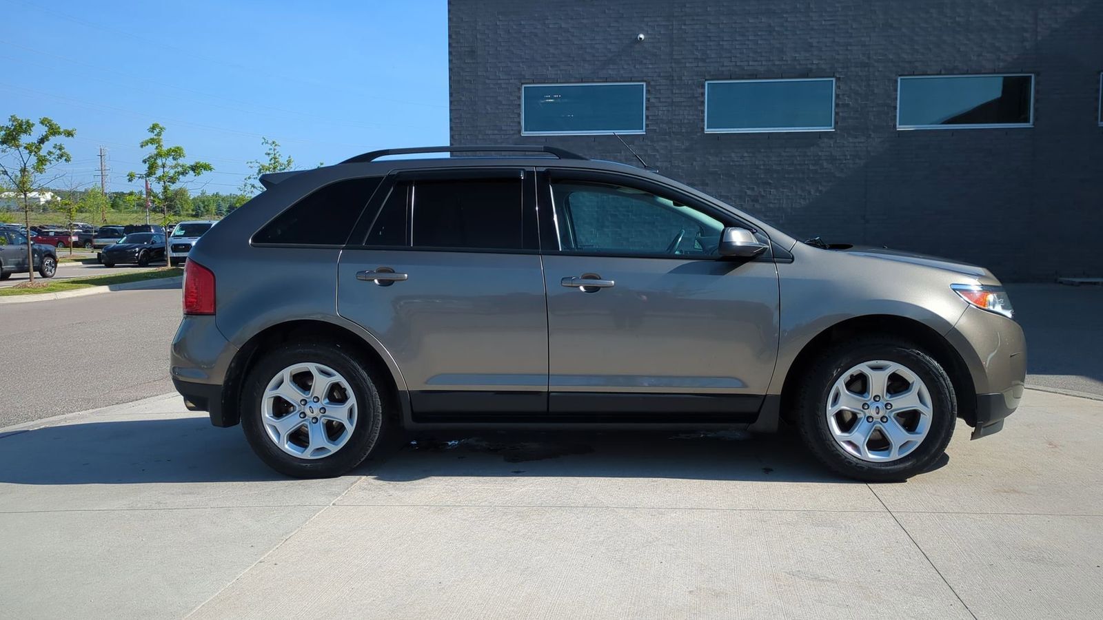 Thumbnail: 2012 Ford Edge - 6