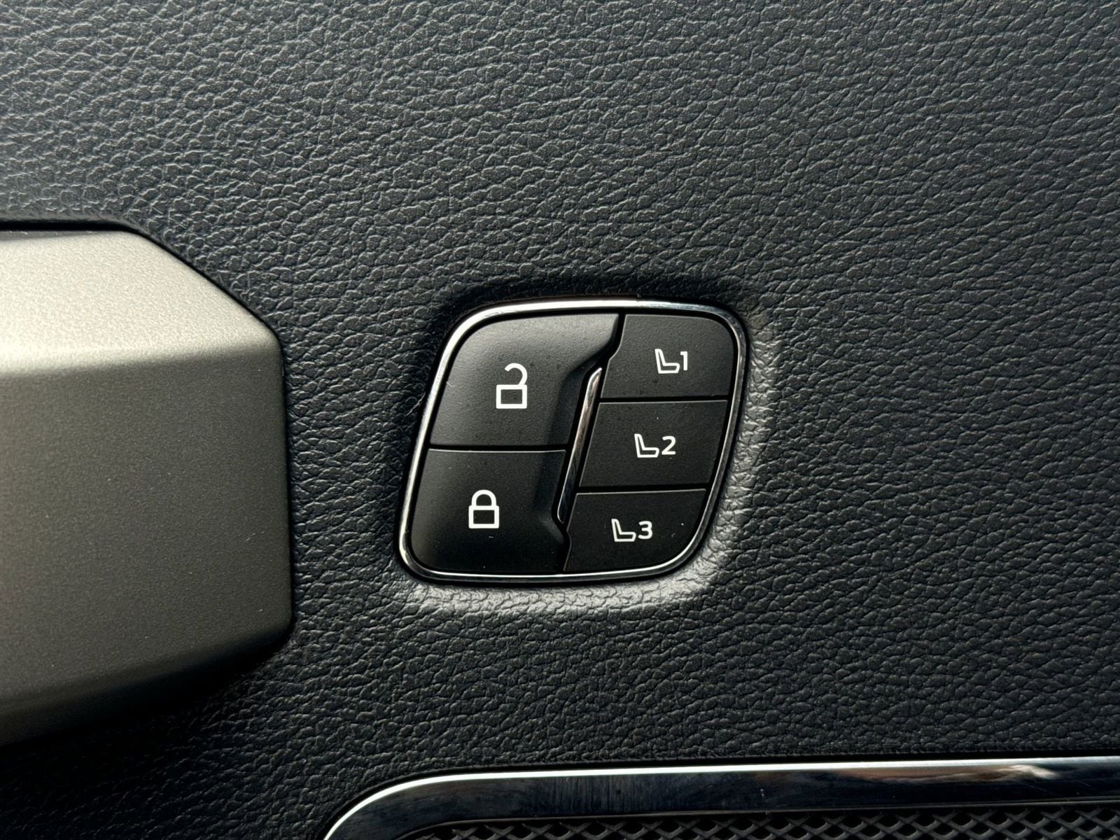 Thumbnail: 2022 Ford F-250 - 47