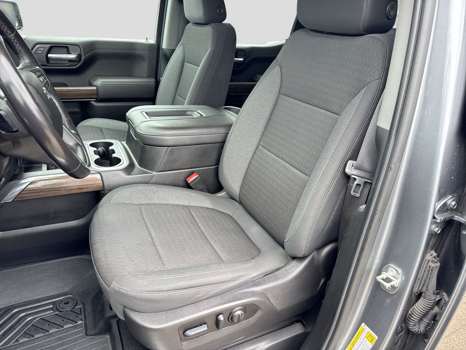 Thumbnail: 2022 Chevrolet Silverado 1500 - 19