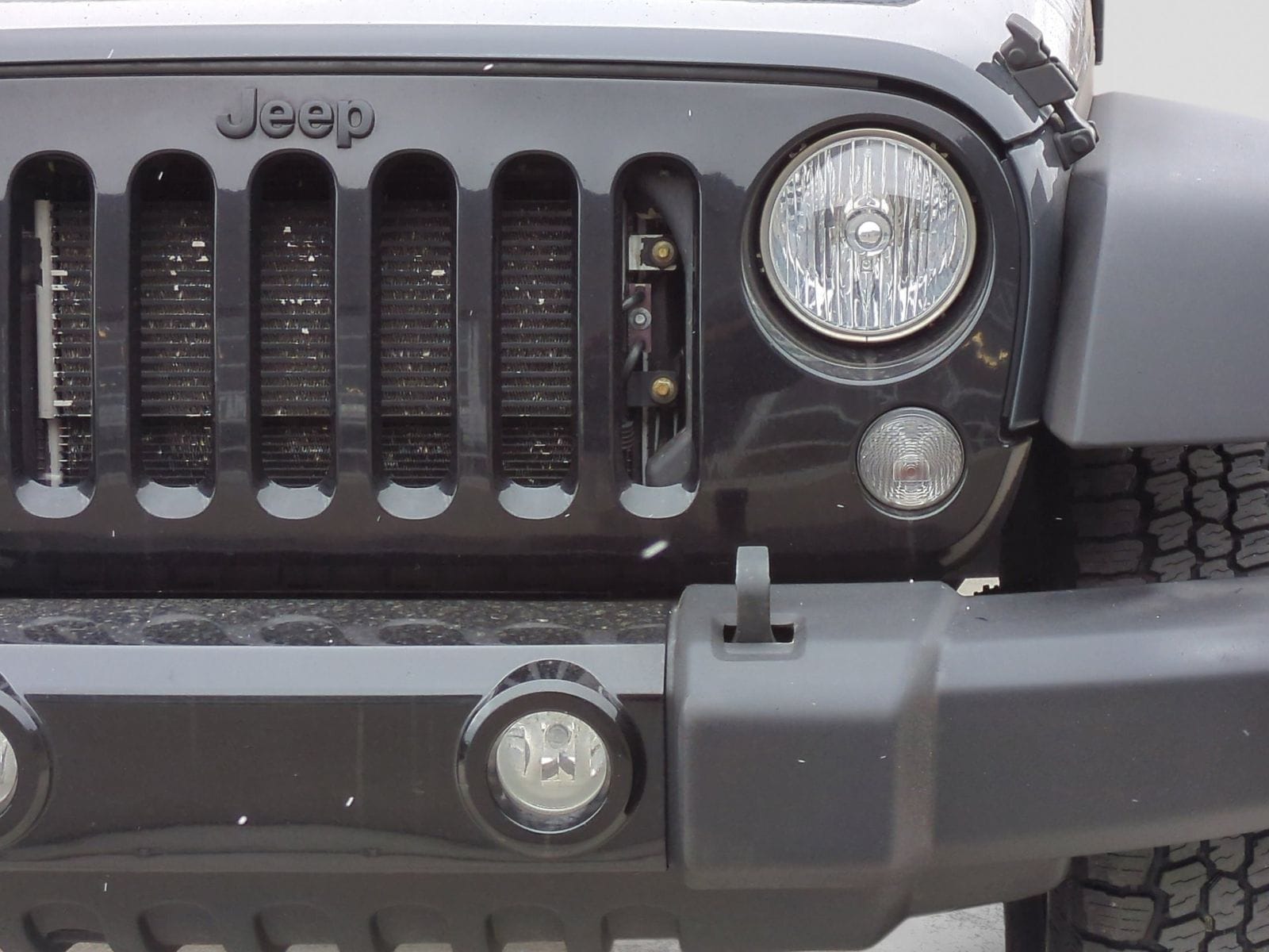 Thumbnail: 2017 Jeep Wrangler - 13