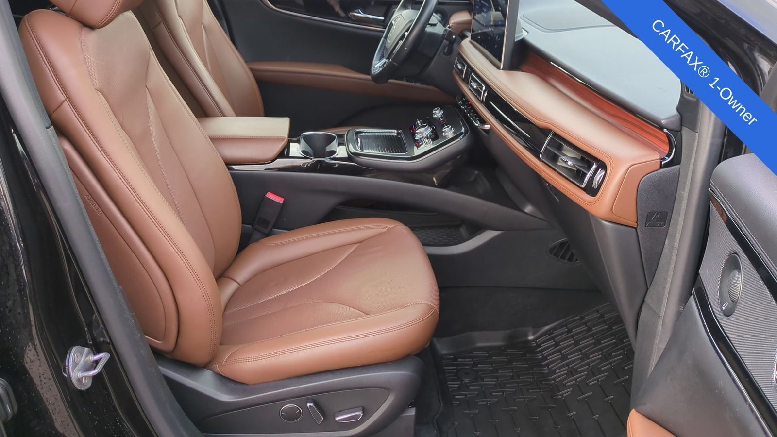 Thumbnail: 2023 Lincoln Nautilus - 25