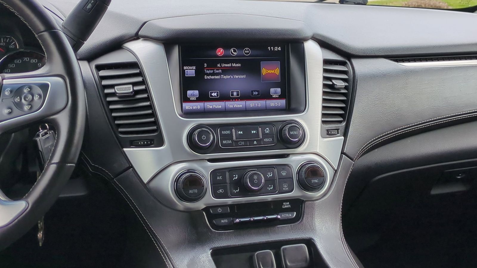 Thumbnail: 2015 GMC Yukon - 27