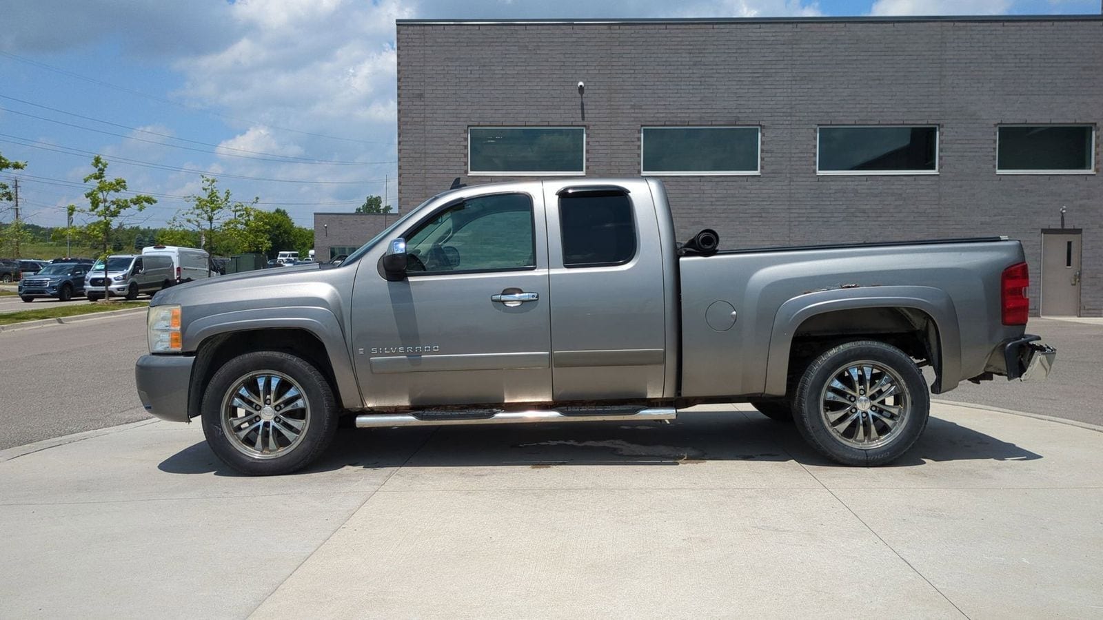 Thumbnail: 2007 Chevrolet Silverado 1500 - 2